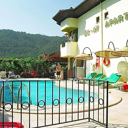 Hotel Oezay
