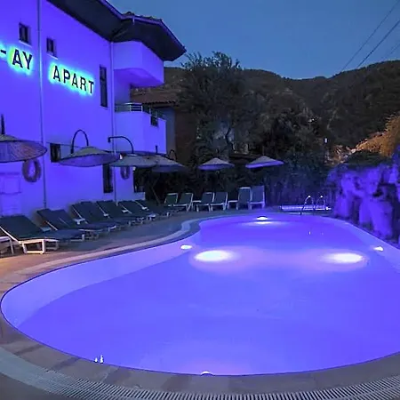 Oezay Hotel