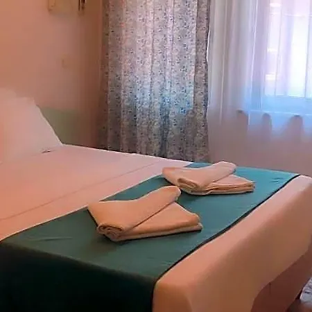 Oezay Hotel 5*